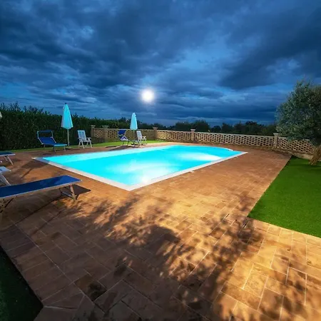 Borgo Agrituristico Il Pino Holiday home Crecchio