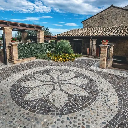 Borgo Agrituristico Il Pino Holiday home Crecchio