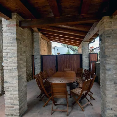 Borgo Agrituristico Il Pino Holiday home Crecchio