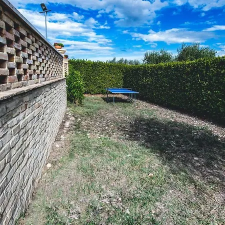 Borgo Agrituristico Il Pino Crecchio