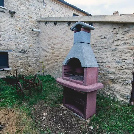 Borgo Agrituristico Il Pino *