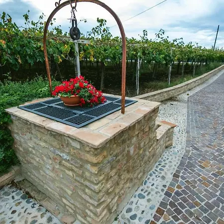 Borgo Agrituristico Il Pino * Crecchio