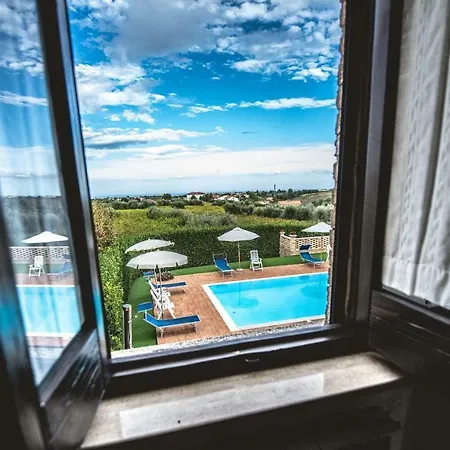 Borgo Agrituristico Il Pino * Crecchio