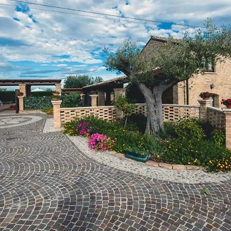 Borgo Agrituristico Il Pino