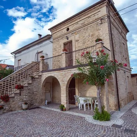 Borgo Agrituristico Il Pino Holiday home *